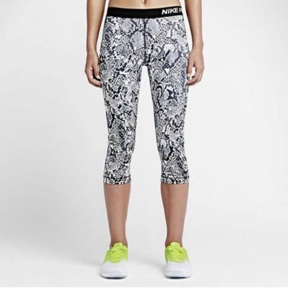 Nike Black And White Snakeskin Print 